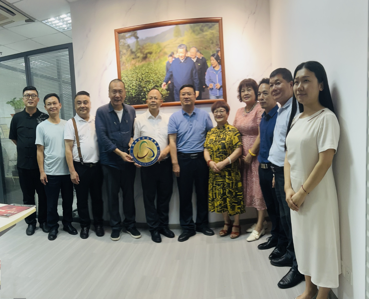 柯绍元一行赴上海市茶叶行业协会走访调研.png